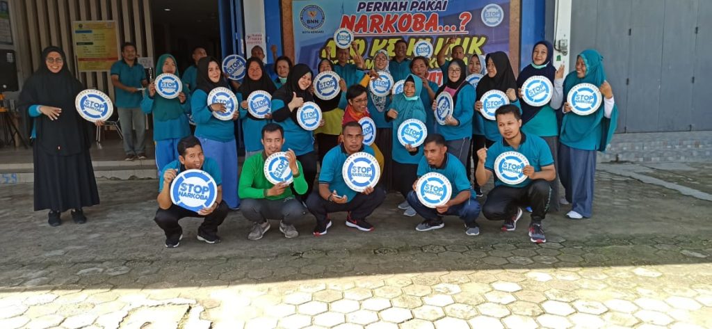BNN Kota Kendari Lakukan Senam Kebugaran Jasmani untuk Jaga Kesehatan Pegawai