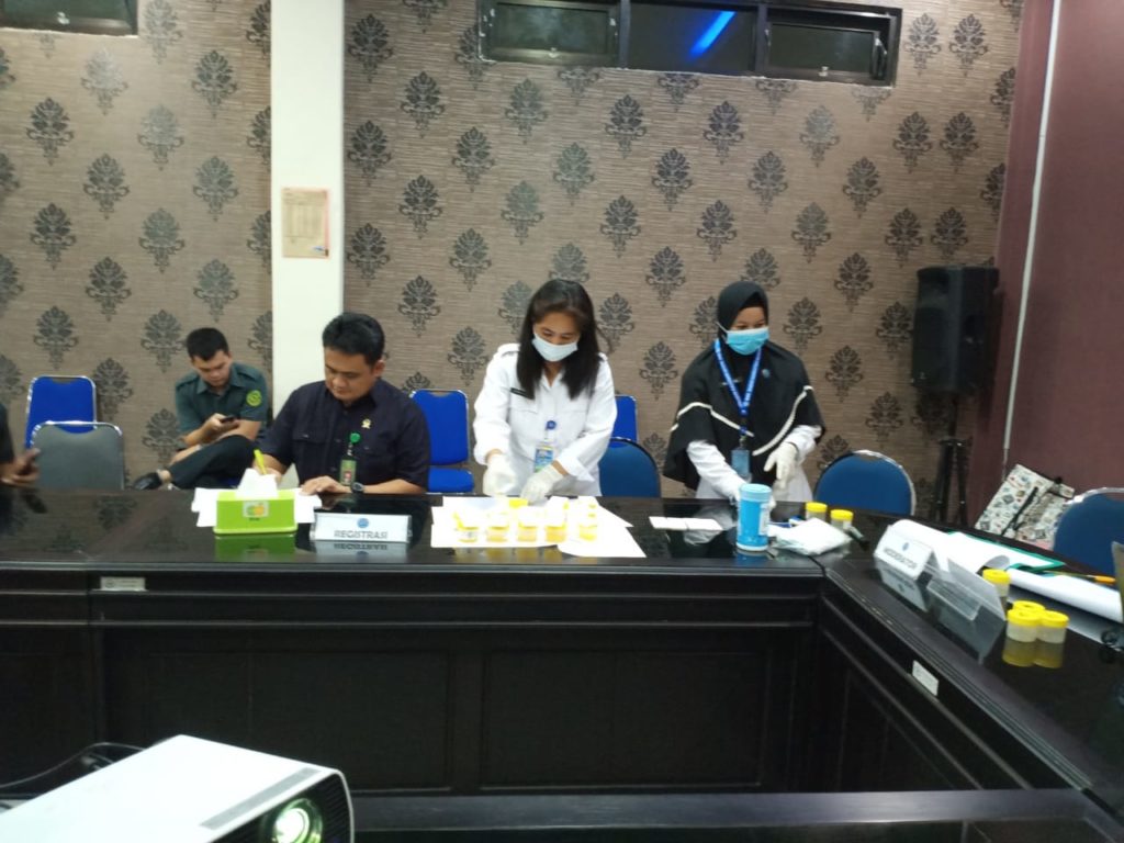 bnn periksa tes urine narkoba asn pengadilan negeri andoolo konsel