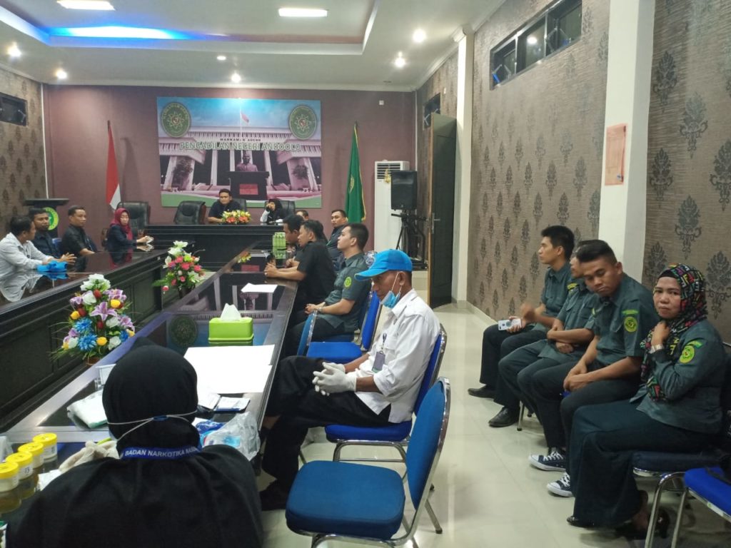 Lintas Kabupaten, BNN Kota Kendari Periksa ASN PN Andoolo