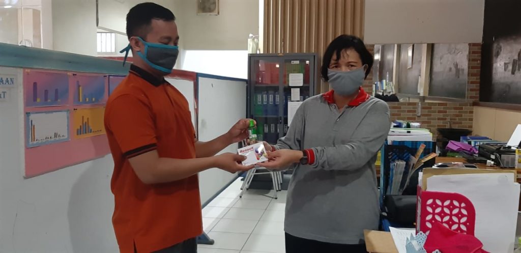 Jaga Kesehatan Pegawai, BNN Kota Kendari Lakukan Senam dan Bagi Penambah Daya Tubuh