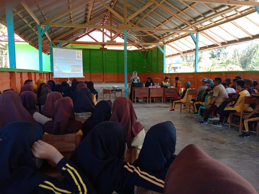 Sasar Pelajar Konsel, BNN Kota Kendari Melakukan Penyuluhan Generasi Muda Bersatu Melawan Narkoba di SMAN 7 Kolono Sasar Pelajar Konsel, BNN Kota Kendari Melakukan Penyuluhan Generasi Muda Bersatu Melawan Narkoba di SMAN 7 Kolono