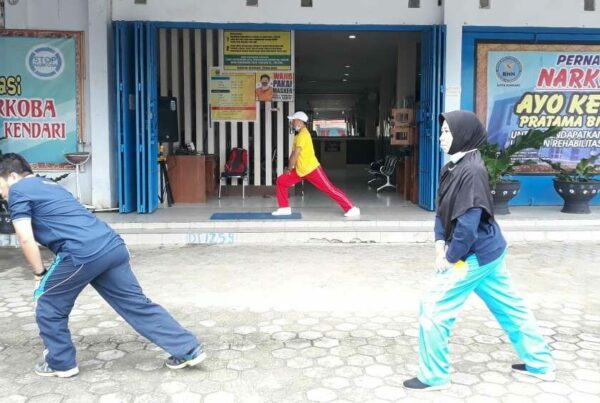 Jaga Kesehatan Pegawai di Masa Pandemi Covid19, BNN Kota Kendari Gelar Senam