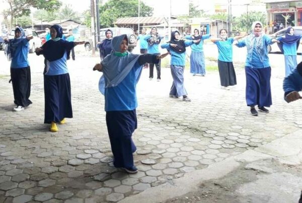 Tetap Sehat di Masa Pandemi, BNN Kota Kendari Lakukan Senam Kebugaran Jasmani