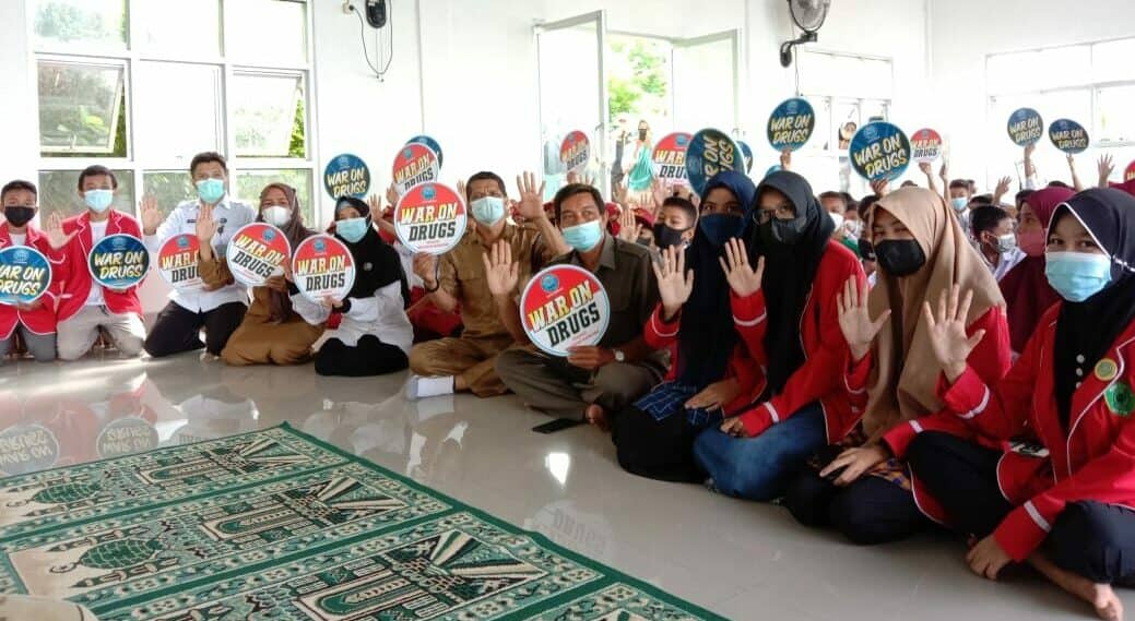 Sambut Pra-HANI, BNN Kota Kendari Gelar Sosialisasi dan Tes Urine di MTsN 2 Kendari