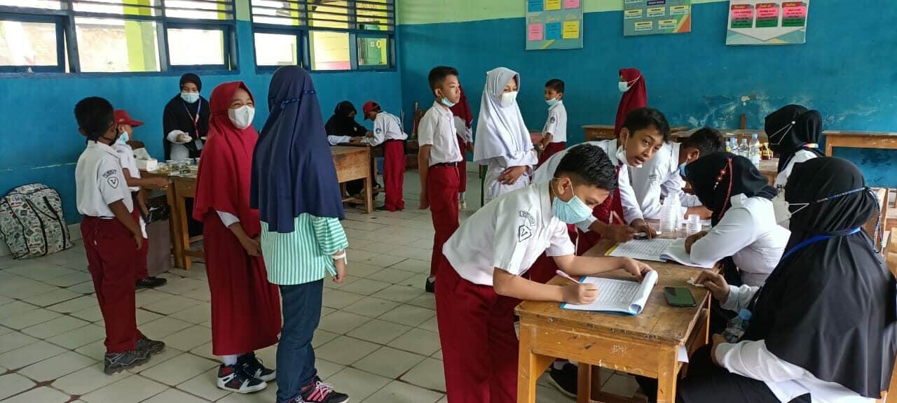 Sambut Pra-HANI, BNN Kota Kendari Gelar Sosialisasi dan Tes Urine di MTsN 2 Kendari Sambut Pra-HANI, BNN Kota Kendari Gelar Sosialisasi dan Tes Urine di MTsN 2 Kendari