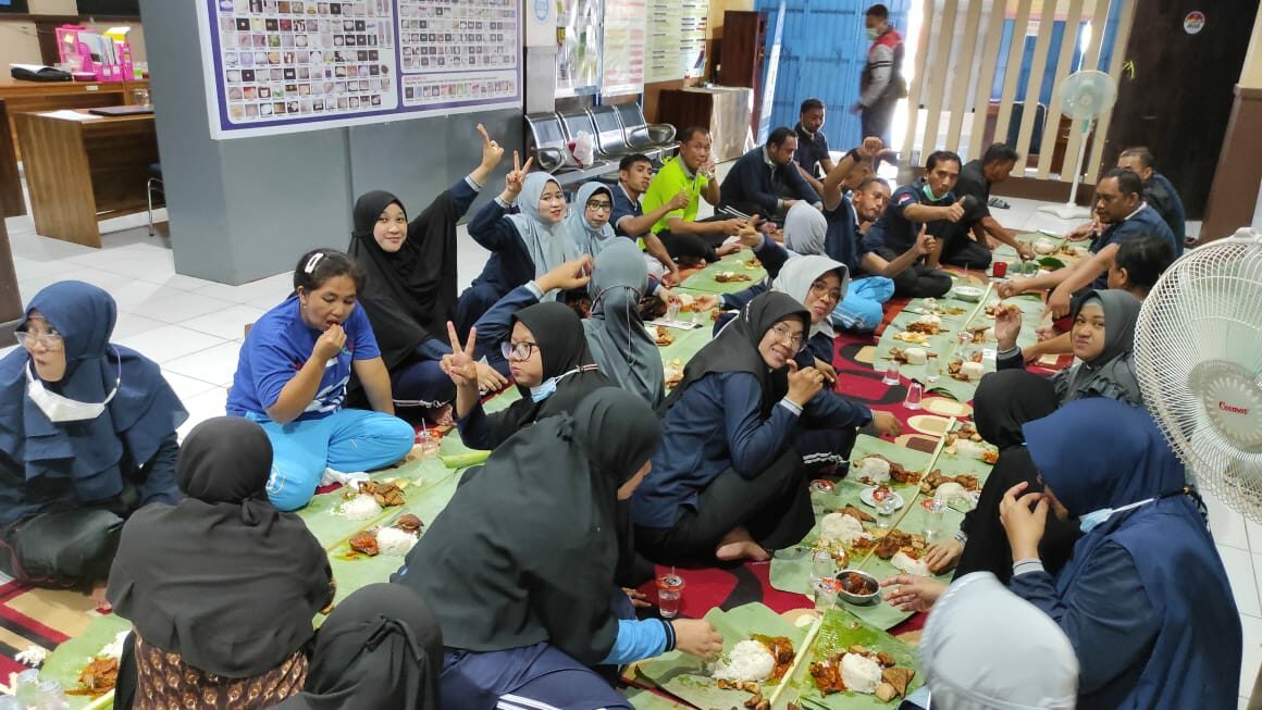 Ngeliwet, Silaturahmi Erat, Kinerja Meningkat Ngeliwet, Silaturahmi Erat, Kinerja Meningkat