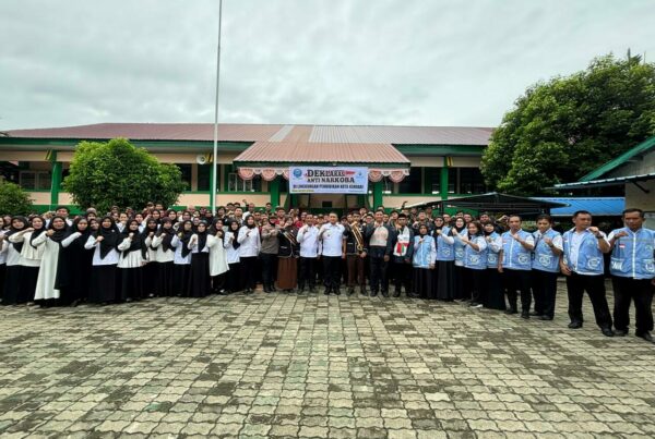Pelajar SMAN 1 Kendari Deklarasikan Pelajar Anti Narkotika